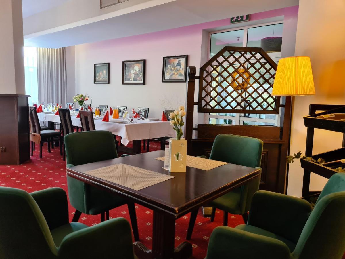 גליביצ'ה Hotel Mikulski מראה חיצוני תמונה