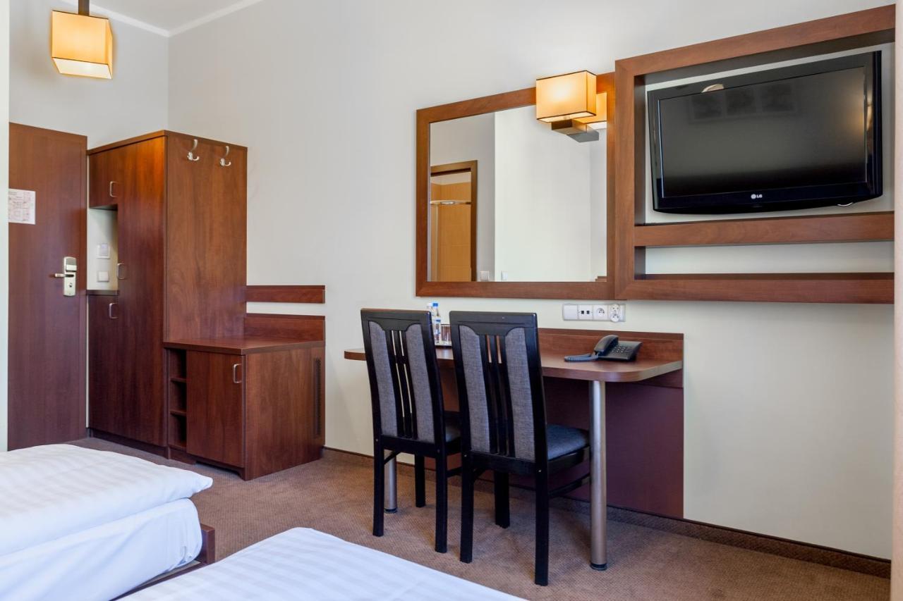 גליביצ'ה Hotel Mikulski מראה חיצוני תמונה