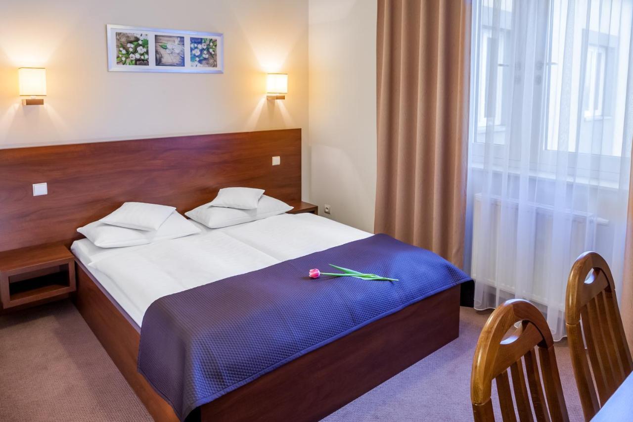 גליביצ'ה Hotel Mikulski מראה חיצוני תמונה